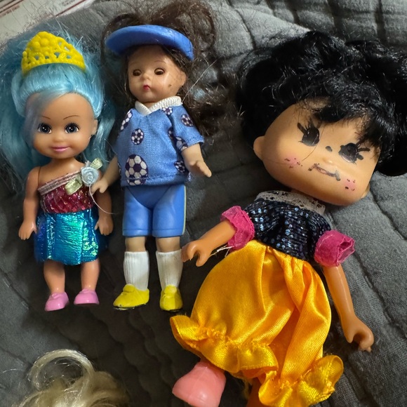15‎ Mixed Doll Assortment - Picture 6 of 16